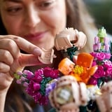 LEGO ICONS Blomsterbuket, Bygge legetøj Byggesæt, 18 År, Plast, 756 stk, 761 g