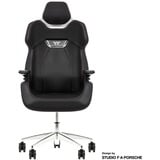 Thermaltake ARGENT E700 Design by Studio F. A. Porsche, Spil pladser Hvid/Sort