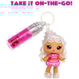 MGA Entertainment Yummiland Lip Gloss Doll Sour Sweeties - Misty Cakes, Dukke Minidukke, Hunstik, 4 År, Dreng/Pige, Flerfarvet