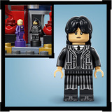 LEGO Wednesday Nevermore Academy, Bygge legetøj 