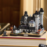 LEGO Wednesday Nevermore Academy, Bygge legetøj 