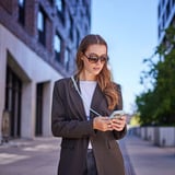 Intenso Mobiltelefonkæde og opladnings-/datakabel lysegrøn