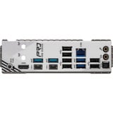 ASRock X870 Pro RS, Bundkort 