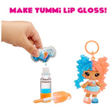 MGA Entertainment Yummiland Mystery Lip Gloss Doll - Gwen Gummybear, Dukke Minidukke, Hunstik, 4 År, Dreng/Pige, Flerfarvet