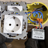 Shelly EM Mini Gen4, Måleinstrument grå