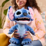 Just Play Disney Stitch - Ultimate Stitch, Plysdyr Karakter, 3 År, Interaktiv, Klingende, AA, Batterier inkluderet