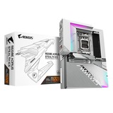 GIGABYTE B650E AORUS STEALTH ICE, Bundkort Hvid/Sølv
