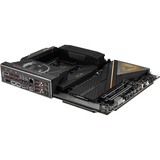 MSI 7E22-001R, Bundkort Sort/gylden gul
