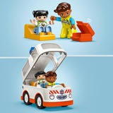 LEGO Ambulance og fører, Bygge legetøj Byggesæt, 2 År, Plast, 19 stk, 417 g