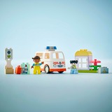 LEGO DUPLO Ambulance og fører, Bygge legetøj Byggesæt, 2 År, Plast, 19 stk, 422 g