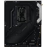 ASRock X870E Nova WiFi, Bundkort 