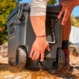 Coleman Convoy 65 QT Wheeled, Køleboks mørk grå