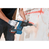 Bosch Kombisæt batteridrevet bore-/skruemaskine 18 volt 65 + borehammer 18 volt 26 med 2 batterier 5 Ah og oplader Kit