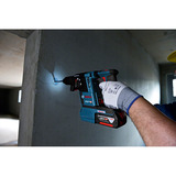 Bosch Kombisæt batteridrevet bore-/skruemaskine 18 volt 65 + borehammer 18 volt 26 med 2 batterier 5 Ah og oplader Kit