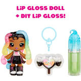 MGA Entertainment Yummiland Lip Gloss Doll Sour Sweeties - Sasha Sourworms, Dukke Minidukke, Hunstik, 4 År, Dreng/Pige, Flerfarvet