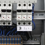 Shelly 3EM-63T Gen3, model med fladt terminal, 0%, Måleinstrument Hvid