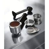 DeLonghi Dedica Style EC 685.R Semi-auto Espressomaskine 1,1 L Rød, Espressomaskine, 1,1 L, Kaffekapsel, Malet kaffe, 1300 W, Sort, Rød, Sølv