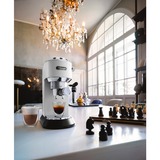 DeLonghi Dedica Style EC 685.W Semi-auto Espressomaskine 1,1 L Hvid/højglans sølv, Espressomaskine, 1,1 L, Kaffekapsel, Malet kaffe, 1300 W, Sort, Sølv, Hvid