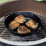 Lodge Stegepande L8SKL, med 2 håndtag Sort