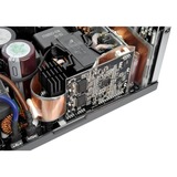 Thermaltake Toughpower PF1 enhed til strømforsyning 850 W 24-pin ATX Sort, PC strømforsyning Sort, 850 W, 100 - 240 V, 1020 W, 50/60 Hz, 12 A, Aktiv