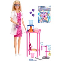 Mattel JCR70, Dukke