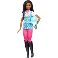 Mattel HXJ39, Dukke