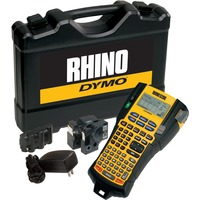 Dymo RHINO 5200 industriel labelmaskine | Etiketmaskine med kuffert | Tidsbesparende genvejstaster, hurtig udskrivning, robust labelmaskine til byggepladser og krævende mærkningsopgaver (EU Type C stik), Etiketteringsmaskine Sort/Gul, hurtig udskrivning, robust labelmaskine til byggepladser og krævende mærkningsopgaver (EU Type C stik), ABC, Termisk overførsel, 180 x 180 dpi, Sort, Gul